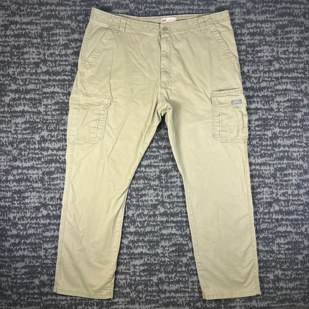 Wrangler Cargo Pants Mens 42x32 Tan Relaxed Fit Utility Khaki 1070ABWEW